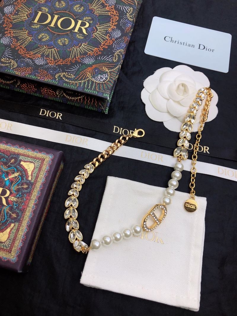 chr1st1an D10r necklaces